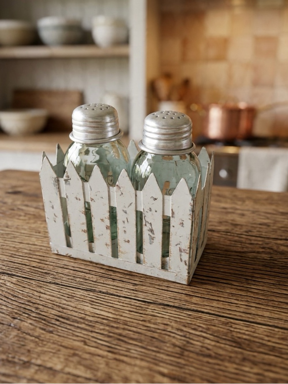 CTW Colonial Tin Works Distressed White Picket Fence Salt & Pepper Shaker Set